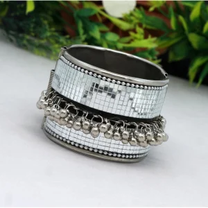 Women's Silver Color Oxidised Adjustable Bracelet - Image 3